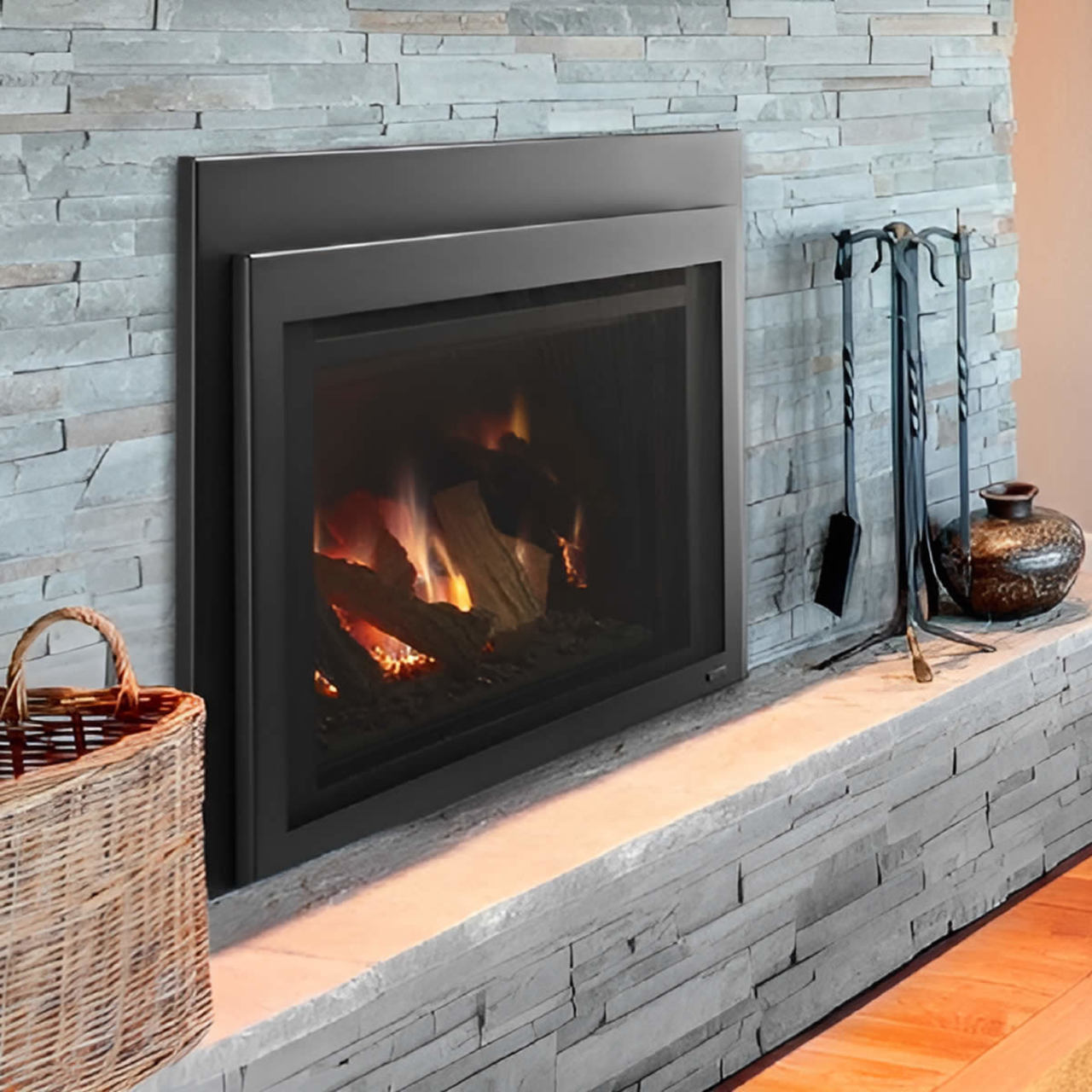 Majestic 35" Ruby Large Direct Vent Gas Insert - LP - RUBY35IL