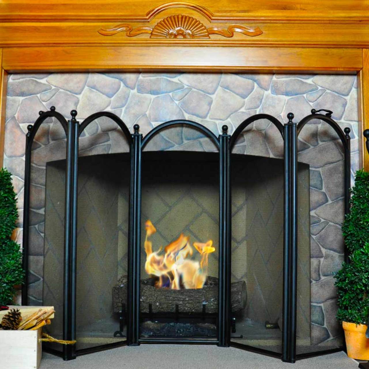 Uniflame 5 Fold Large Diameter Fireplace Screen - Black | Fireplace Screens, image size:1280x1280