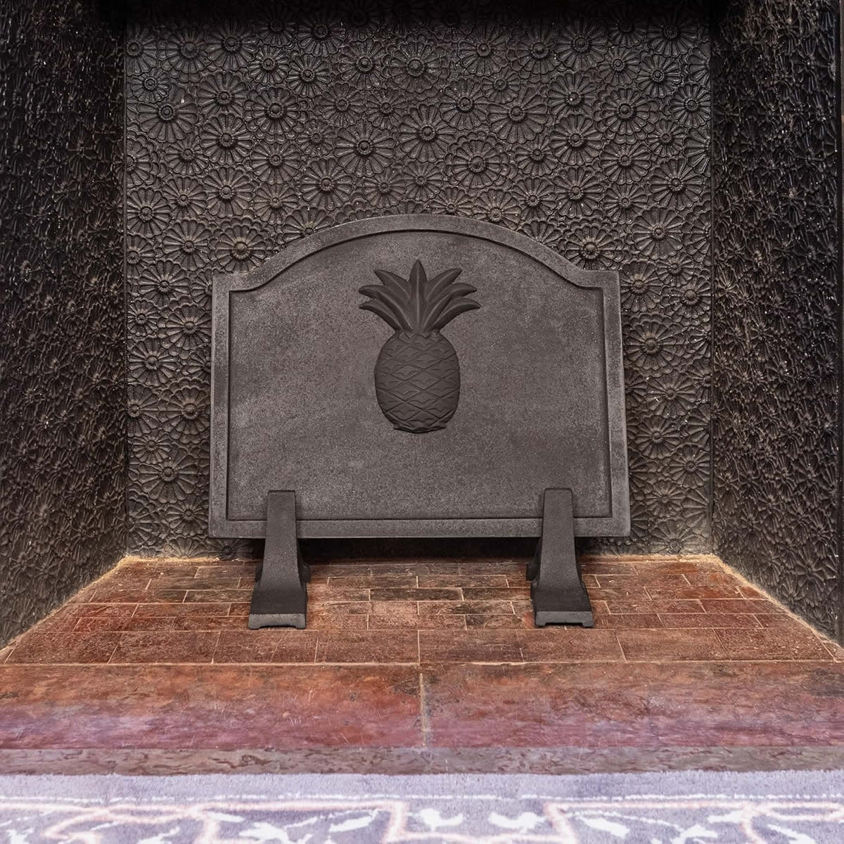 Pineapple Cast Iron Fireback - 19.5" W x 15.5" H