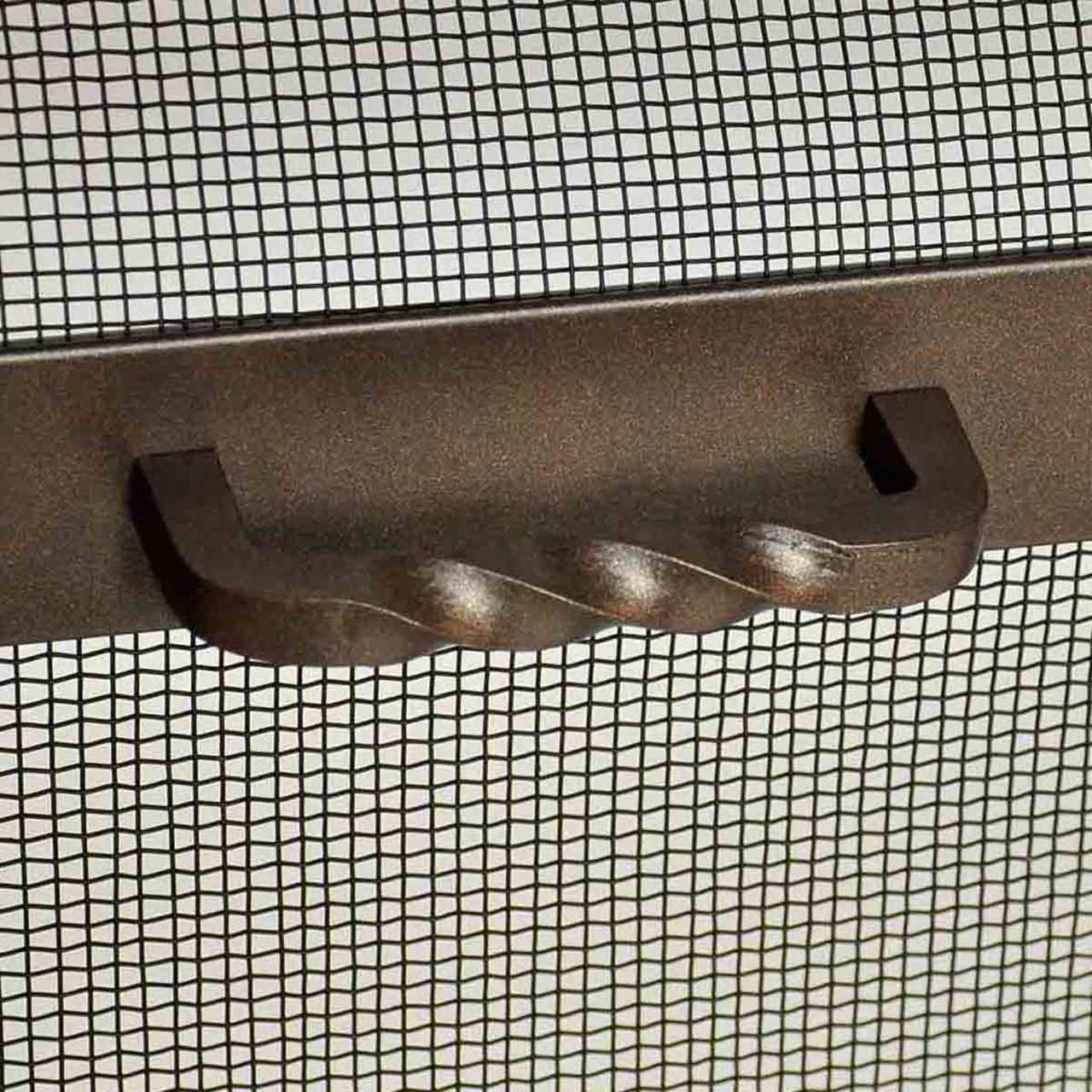 Pilgrim Vintage Iron Spark Guard 39'' x 31''