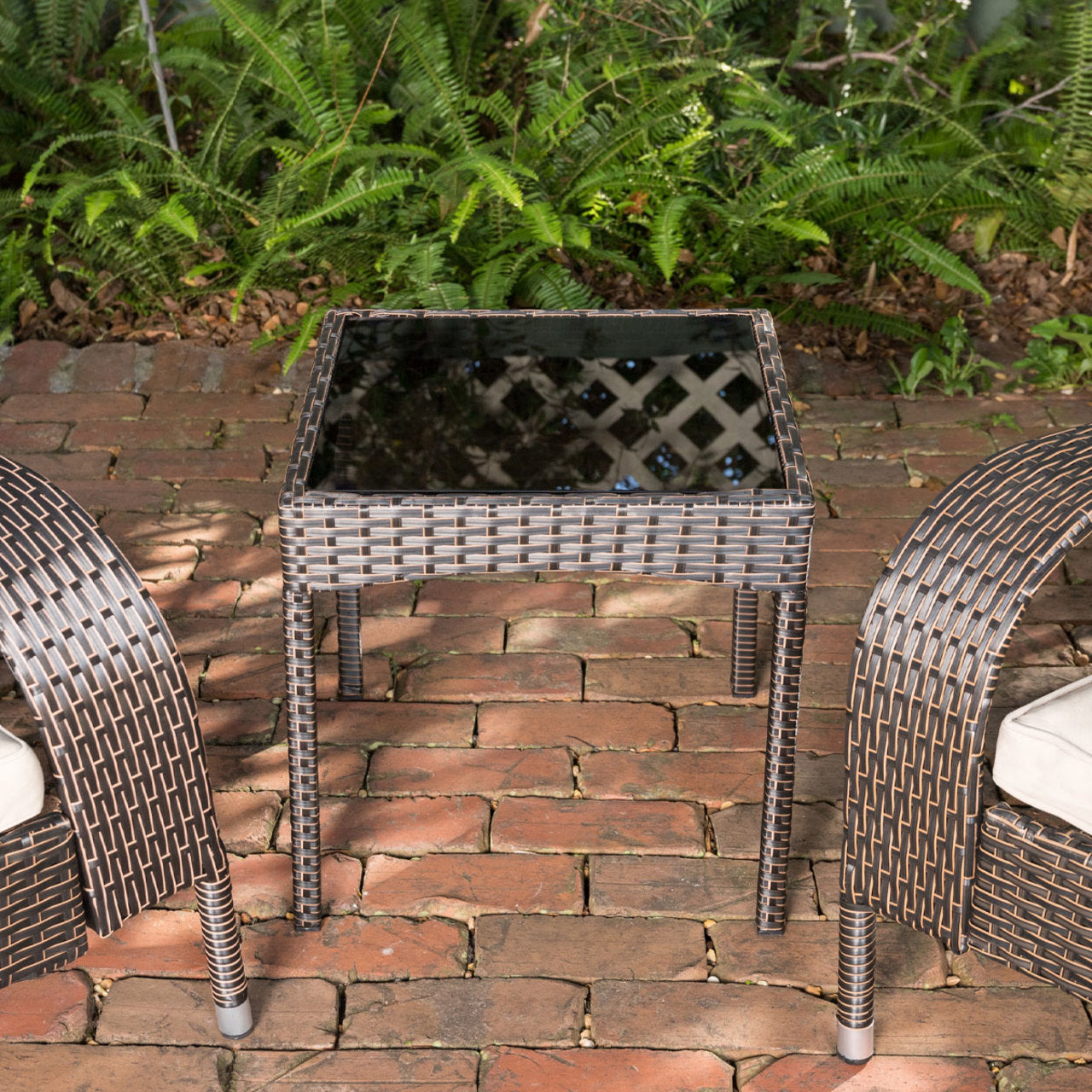 Coconino Wicker Chat Set