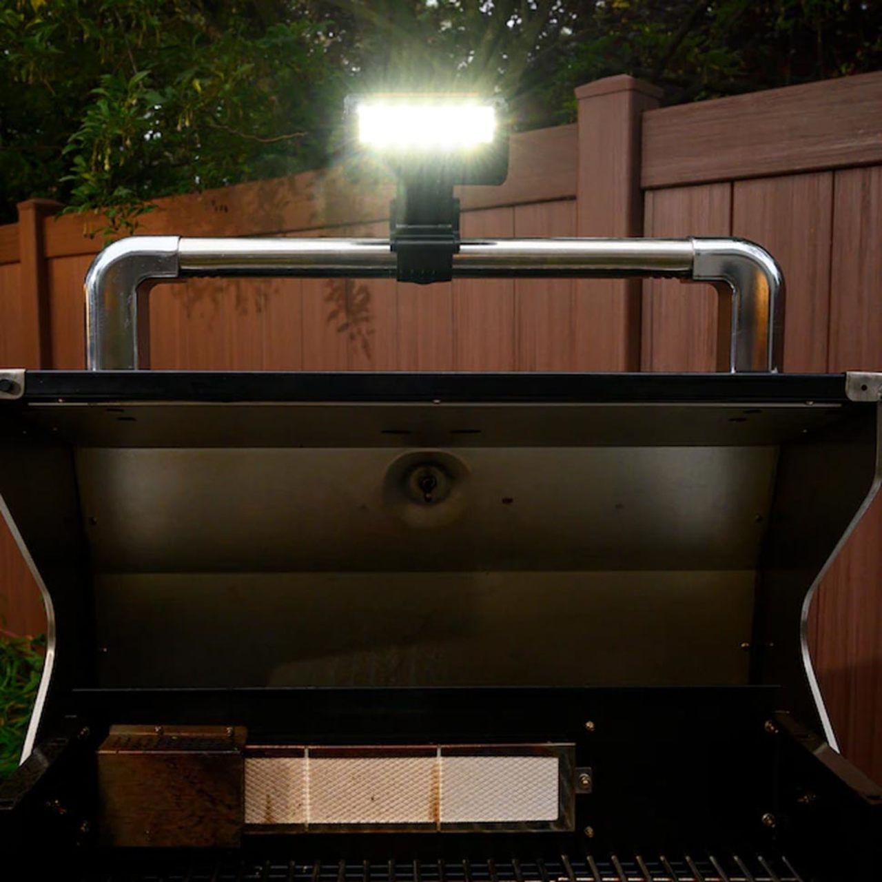 Dual Action Grill Light