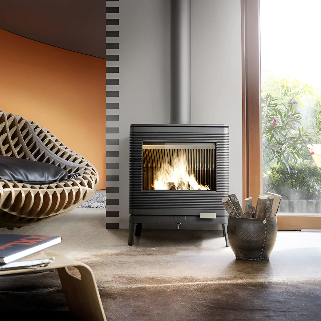 Invicta Kazan 26" Cast Iron Wood Burning Stove - 6104-44