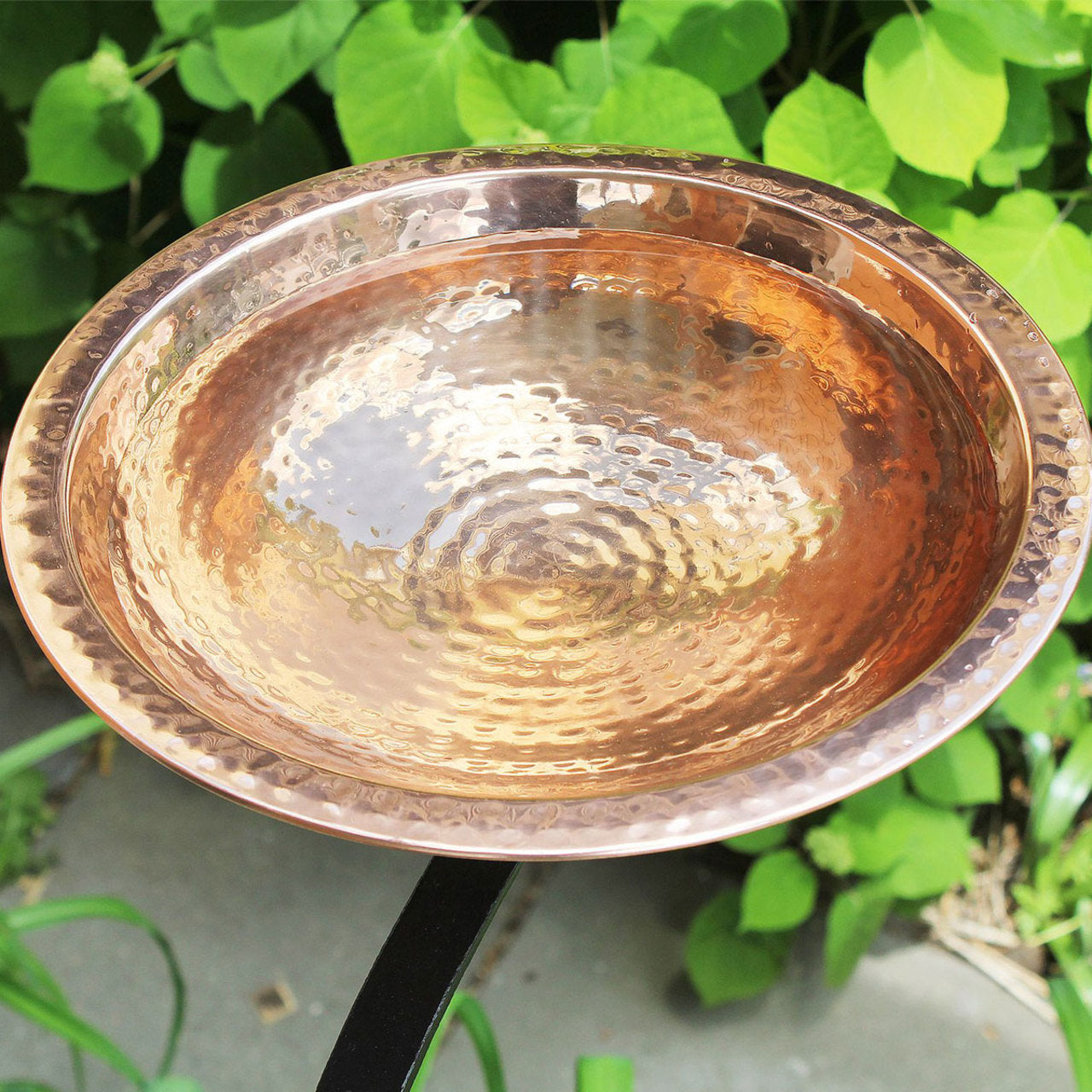 13" Hammered Copper Birdbath with Rail Mount Bracket