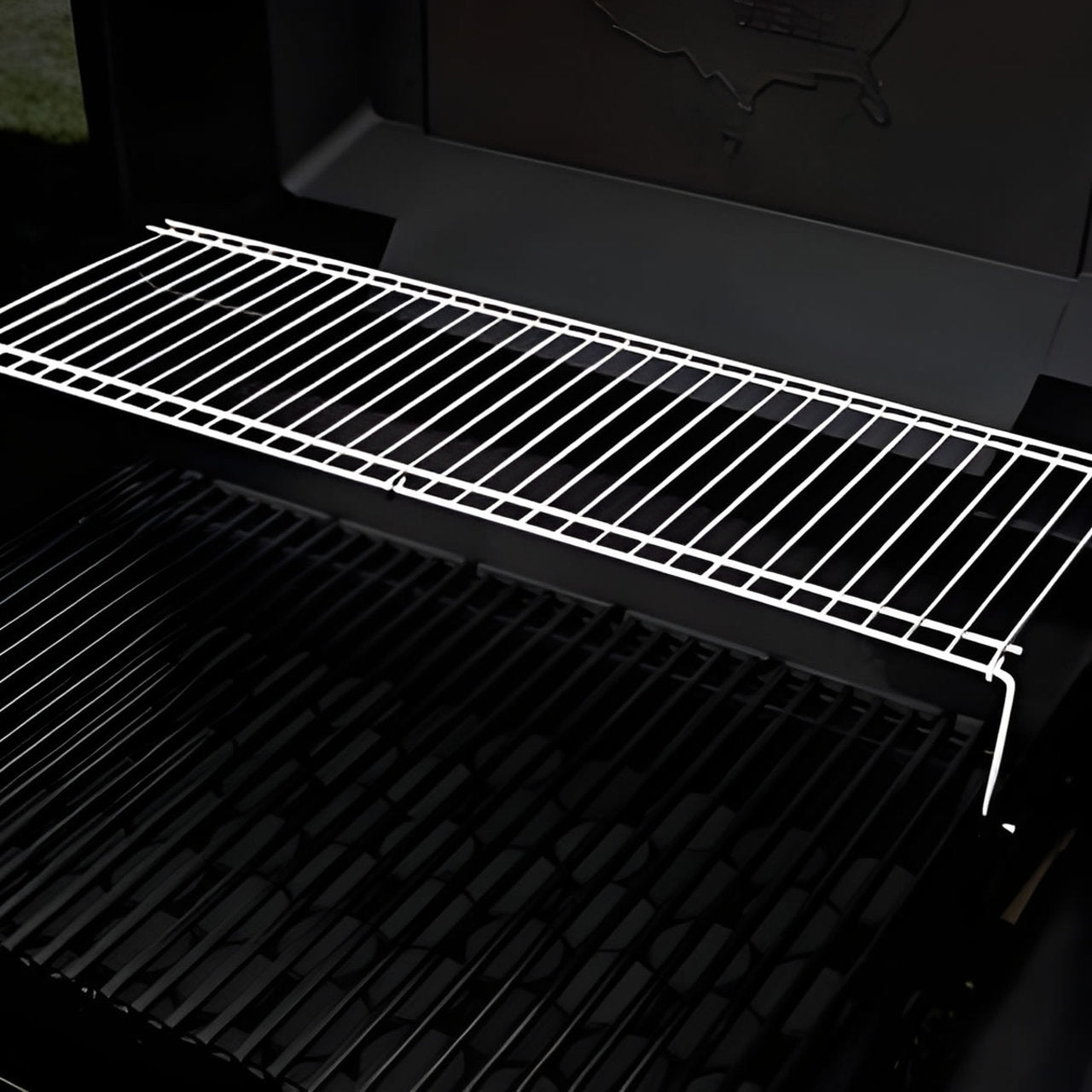 MHP Outdoor Tri-Cast Gas Grill Head with Sear Magic Grids - W3G4DD