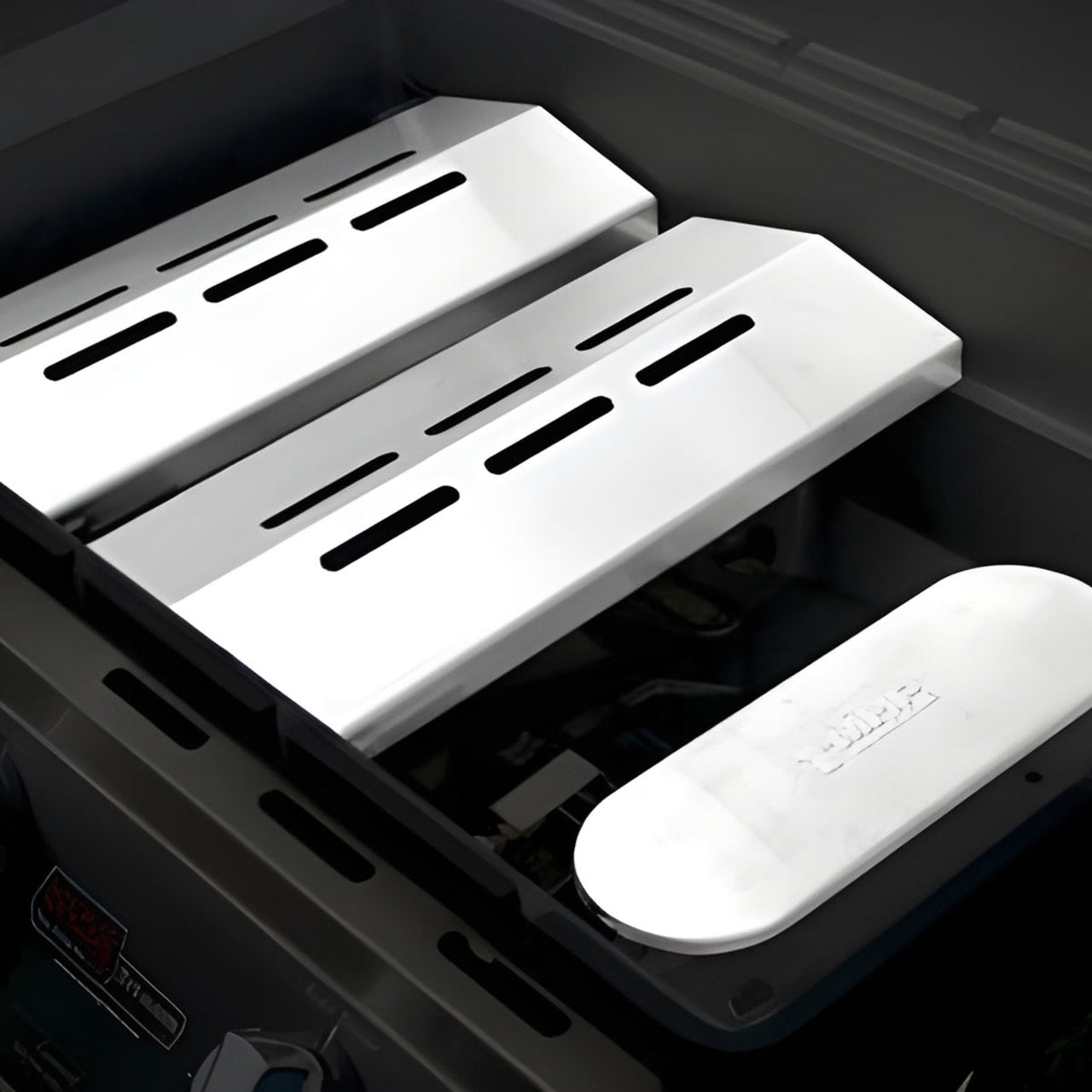 MHP Outdoor Tri-Cast Gas Grill Head with Sear Magic Grids - W3G4DD