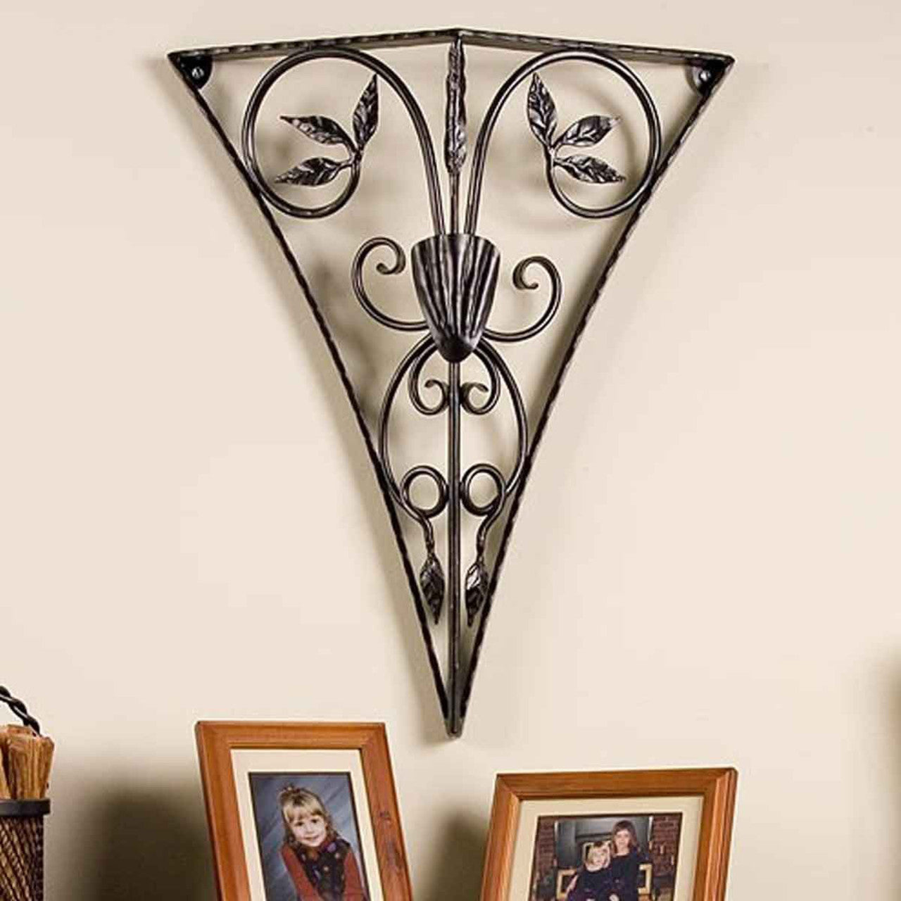 Pendant Wall Frieze