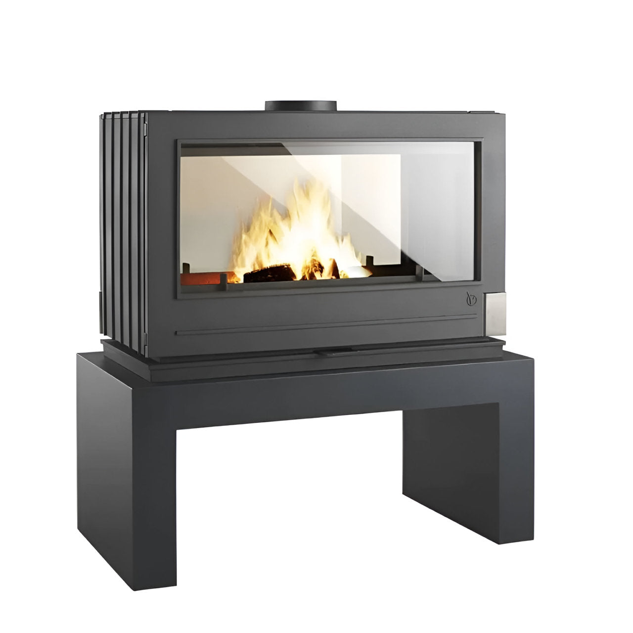 Invicta Aaron 36" Cast Iron Wood Burning Stove - 6129-04
